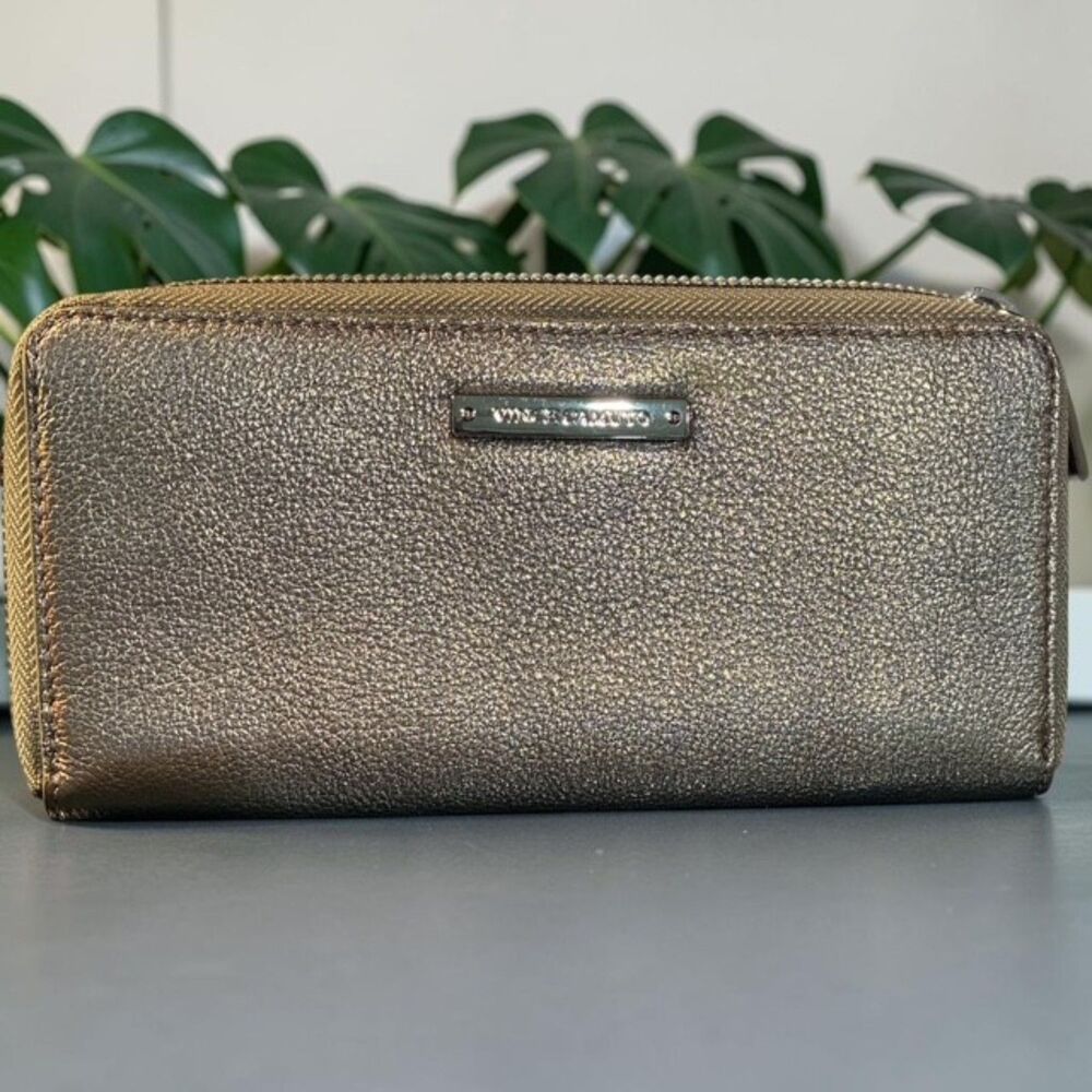 Vince Camuto Marly Shimmer Metallic Platino Gold Zip Around Wallet EUC